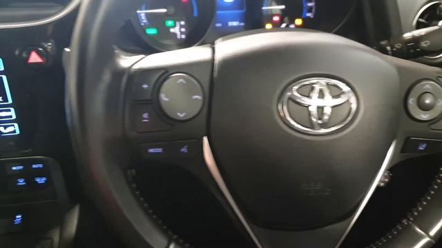 YM67MXR - 2018 Toyota Auris HYBRID AUTO CALL LYNN 086 4621523 18900