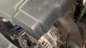 Audi A5 (8T) Бензин 2 л. (CDNC) 211 л. Расположение Vin и номер двигателя.