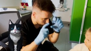 Алиса у врача. Ей не страшно и даже весело в поликлинике!