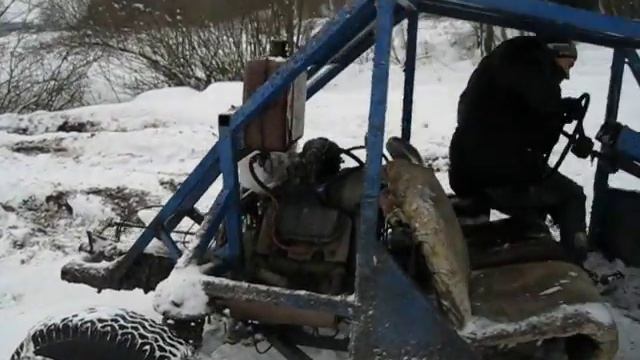 САМЫЙ КРУТОЙ САМОДЕЛЬНЫЙ БАГГИ ТЕСТЕМ ЗИМОЙ МНОГО ГРЯЗИ НА ЦЕПЯХ смотреть онлайн