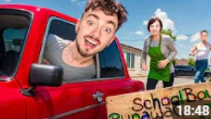 СБЕЖАЛ НА МАШИНЕ ОТ ЗЛЫХ РОДИТЕЛЕЙ В SCHOOLBOY RUNAWAY В МАЙНКРАФТ!