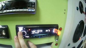 Обзор магнитолы Kenwood KDC-320UI .Настройка трехполоски.Сравнение KDC-300UV
