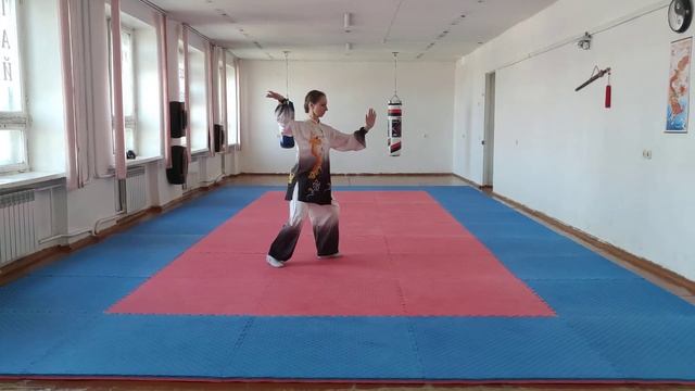 Первый Международный Онлайн Чемпионат Чэньцзягоу по Тайцзицюань Чэнь (Чень). Борта Татьяна смотреть онлайн