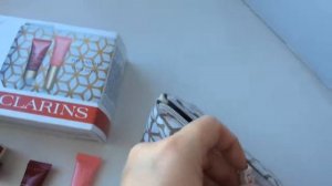 Lux:Clarins Cosmetic Bag, part 1.