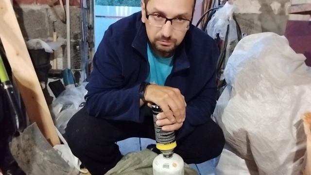 Заправка дорогого газового баллона из менее дорогого. Туризм. смотреть онлайн