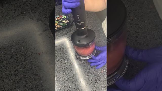 Приправа из помидоров, чеснока и базилика #приправа #здоровоепитание #вкусныерецепты #рекомендации смотреть онлайн