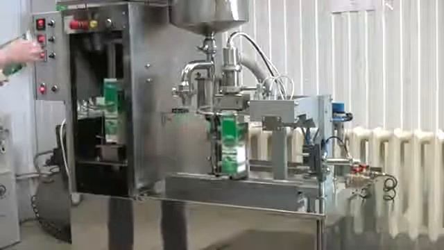 Полуавтомат МиниПак-12 для розлива и упаковки в «Пюр-Пак»