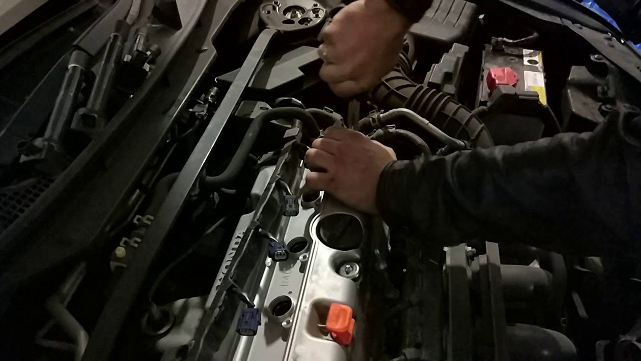 CU2 в разбор. Пробег 30т км. Снимаем клапанную крышку смотреть онлайн