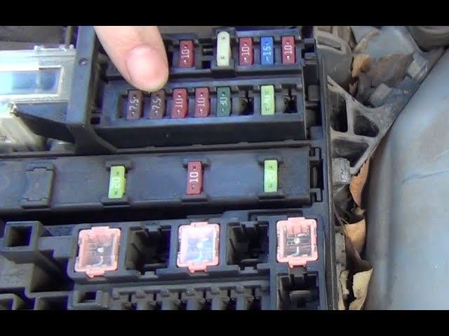 Предохранители nissan bluebird u14. Предохранитель в кондиционере сплит система. Corolla e150 предохранители. Предохранитель для генератора wamaha6000. Предохранитель прикуривателя тойота королла 150.