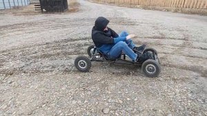 Багги 4WD из гироскутера, дядей тоже тянет.