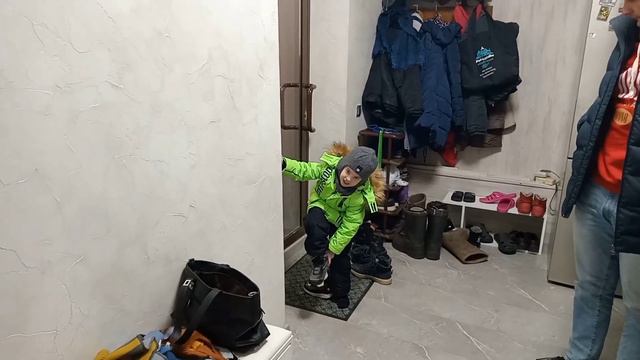 Внуки приехали .