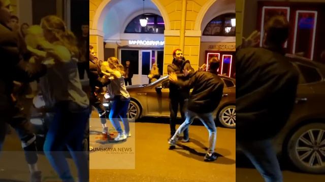 Один за всех #spb #думская #драка #russia #mma #ufc смотреть онлайн