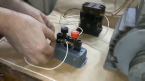 Подключение трехфазного двигателя через пускатель