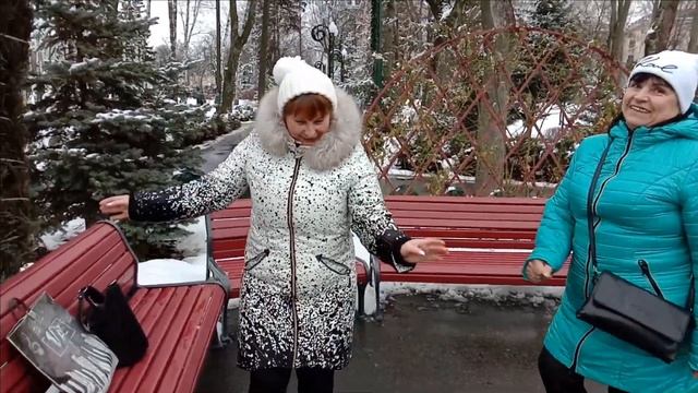 НОВЕНЬКИЕ НА ПЛОЩАДКЕ!НЕ МЕРЗНЕМ ДЕВОЧКИ! смотреть онлайн