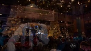 Christina Aguilera - Have Yourself A Merry Little Christmas (Disney 2011)