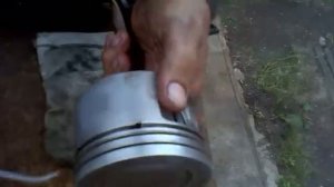 Причина сизого дыма двигателя.