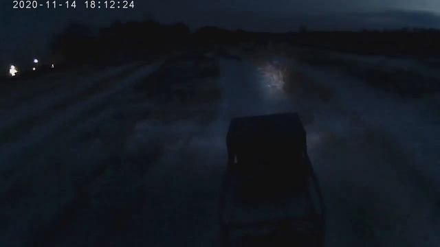 На самодельном мотобуксировщике по полю. смотреть онлайн