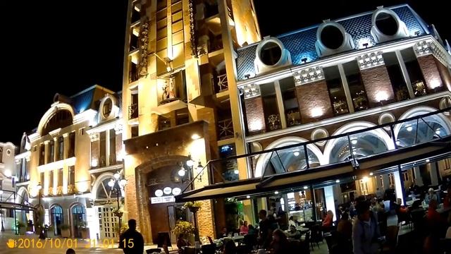 Достопримечательности в Грузии: Piazza в Батуми, проведите время приятно