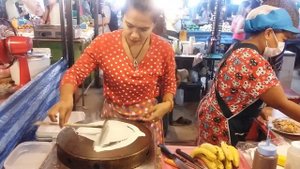 Тайские блинчики. о. Пхукет Пхукет phuket. как делают тайские блинчики в Тайланде