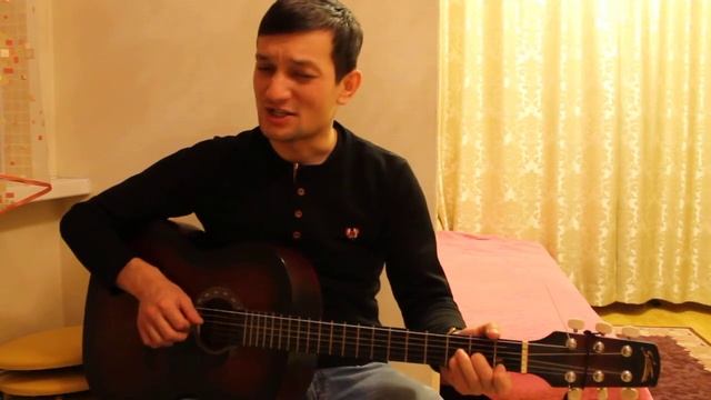 Булат Байкеев поет: Над окошком месяц (сл. С. Есенин) смотреть онлайн