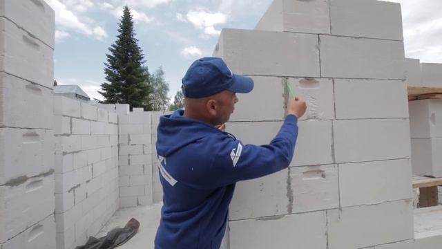 ДОМ из ГАЗОБЕТОНА 1.5. Кладка и перевязка блоков в кладке. "Строй и Живи". смотреть онлайн