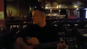 Песня под гитару "про баб которые сосут".