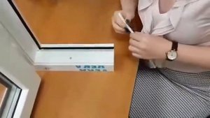 Как избавиться от пыли в пазах окна