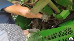 ?Моем и меняем масло в трансмиссии трактора John Deere 8335r.?