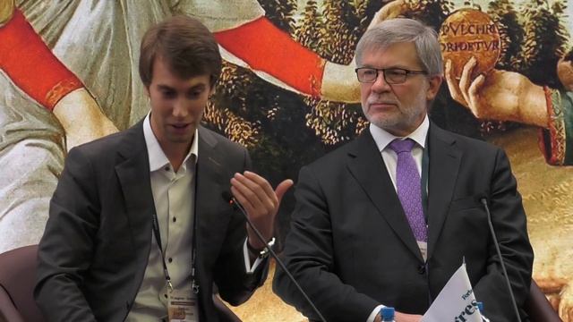 Пленарная сессия «Государство и бизнес — юридические аспекты взаимоотношений» смотреть онлайн