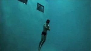 Самый глубокий бассейн в мире. Бассейн  Nemo 33(he deepest swimming pool in the world. Pool Nemo 33