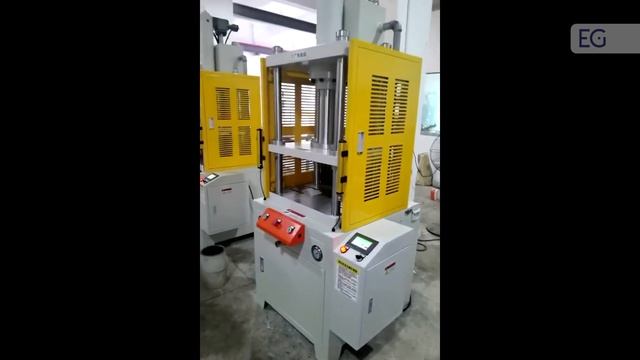 Гидравлический четырехколонный формовочный пресс SK смотреть онлайн