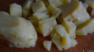 Свекольный салат с обжаренным картофелем