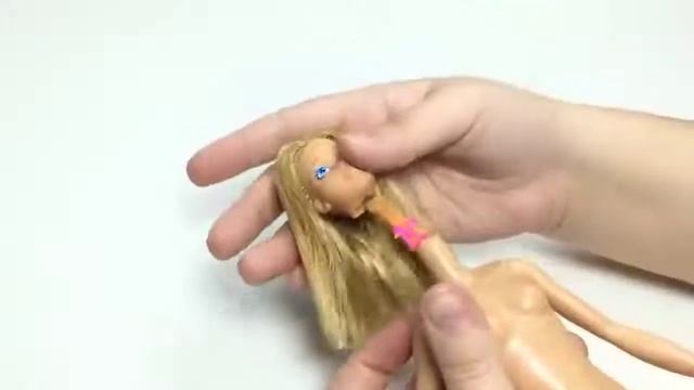 10 удивительных трансформаций волос Барби (Barbie Doll). Лайфхаки для кукол. смотреть онлайн