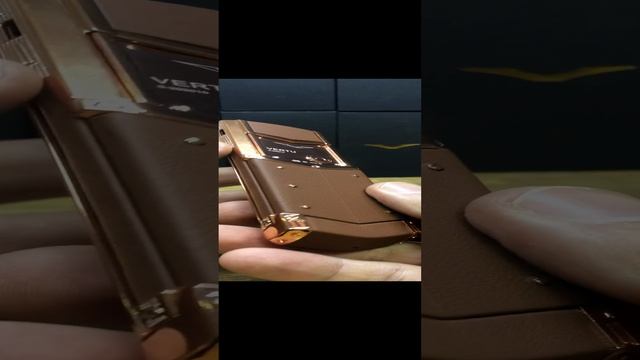 Vertu Signature SD 2 sim Gold Brown