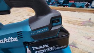 Caladora 18v DJV184Z Pequeña como 12v