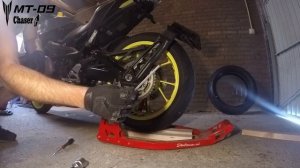 Remove rear tyre Yamaha Mt09 2017