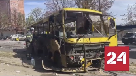 В Донецке снаряды ВСУ попали в здание рынка и автобус - Россия 24 