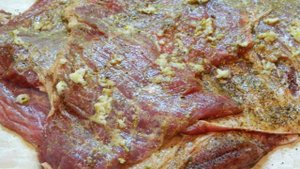 Рулет из говяжьей пашины