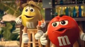 Реклама "M&M's" - шоколад на пляже)