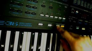 Roland E-36 (sound and styles demonstration) HiQ sound