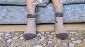 Эд притворяется что заболел и не хочет идти в школу