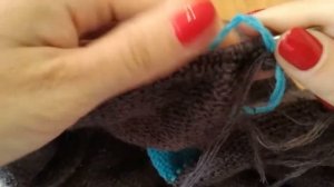 Вяжем спицами женский свитер реглан погон