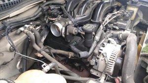 2004 Ford Explorer 4.0 Intake removal before valve cover removal part 1