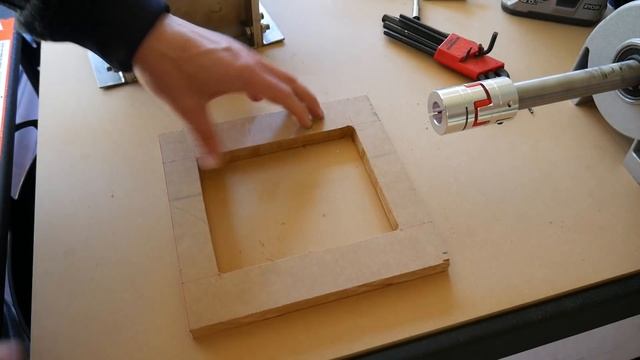 Recycling waste 3D prints with a Precious Plastics shredder смотреть онлайн