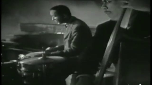 Phil Woods Big Band - Blue Note , Paris 1960 '' Steeplechase '' + '' A night in Tunysia '' смотреть онлайн