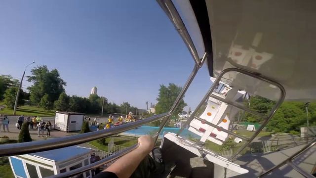 Карусель "Enterprise", Москва Поклонная гора, музыка BIOHAZARD смотреть онлайн