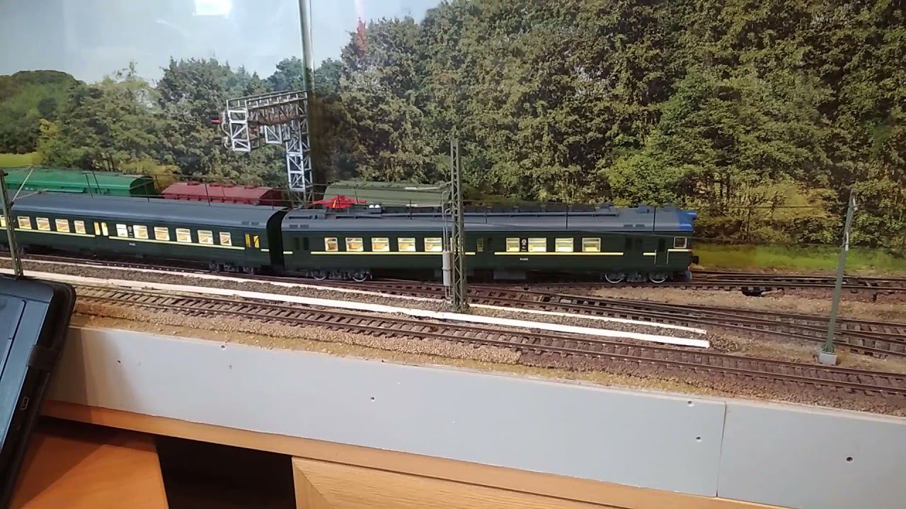 ЭР22-66 смотреть онлайн