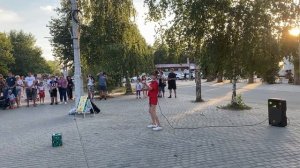 Исполнила Dabro Юность на скрипке в Яровом