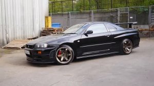 Nissan Skyline -  тусовка Ниссанов Скайлайн на выставке машин Dreamcars в Автомузее Моторы Октября