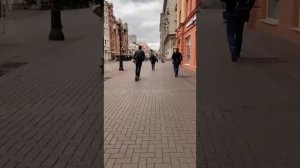 Путь пешком от метро «Смоленская»